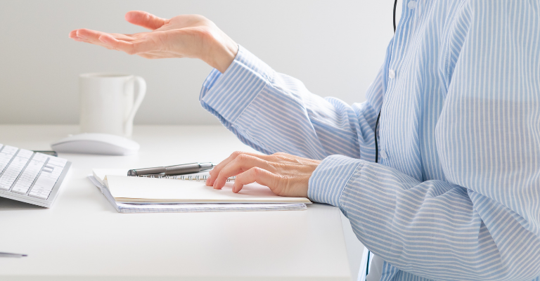 1plus1egal3-Secrétariat et télétravail est-ce compatible ? Passage en revue des avantages et inconvénients de cette nouvelle méthode de travail.