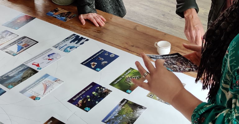 1plus1egal3 - un atelier fresque du climat dans le Nord. Team building autour des enjeux du changement climatique.